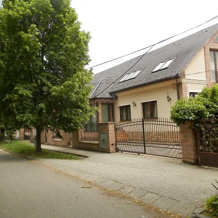 Nagyret Panzio Eger