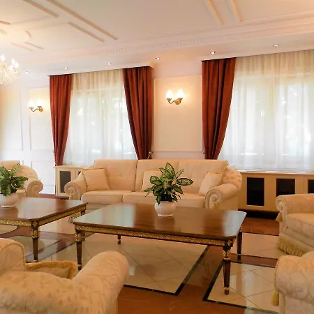 Nagyret Panzio Еґер