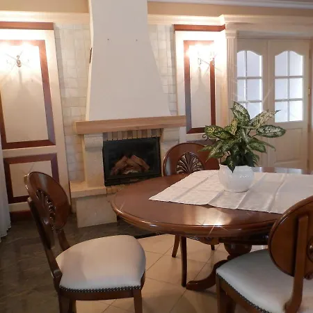 Nagyret Panzio * Erlau